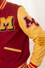 American College's burgundy varsity: wool and gold-yellow leather. - Image n°6