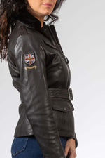 Iconic sheepskin jacket with RAF patches. Warm and historic. - Image n°2