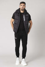 Black sleeveless down jacket with integrated mask - Image n°3