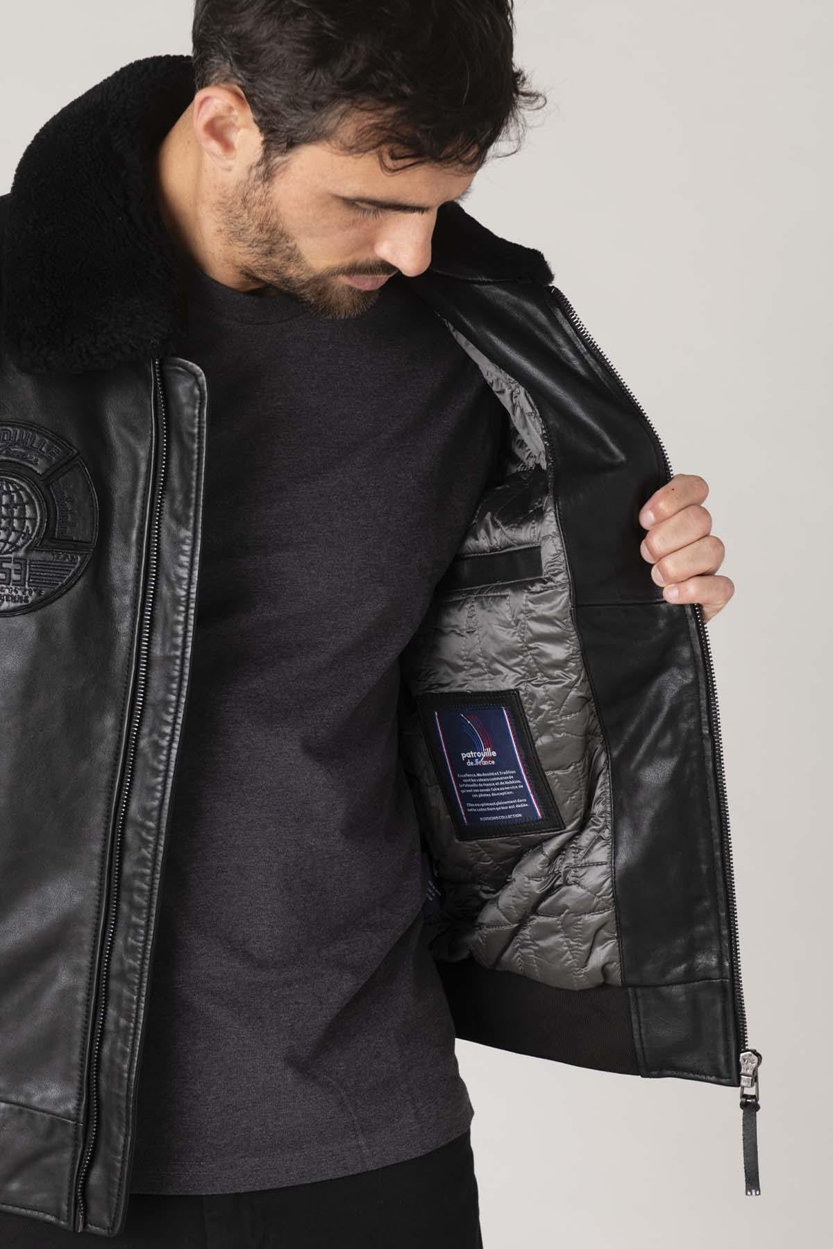 Black sheepskin aviator jacket with fur collar for warmth and style. - Image n°6