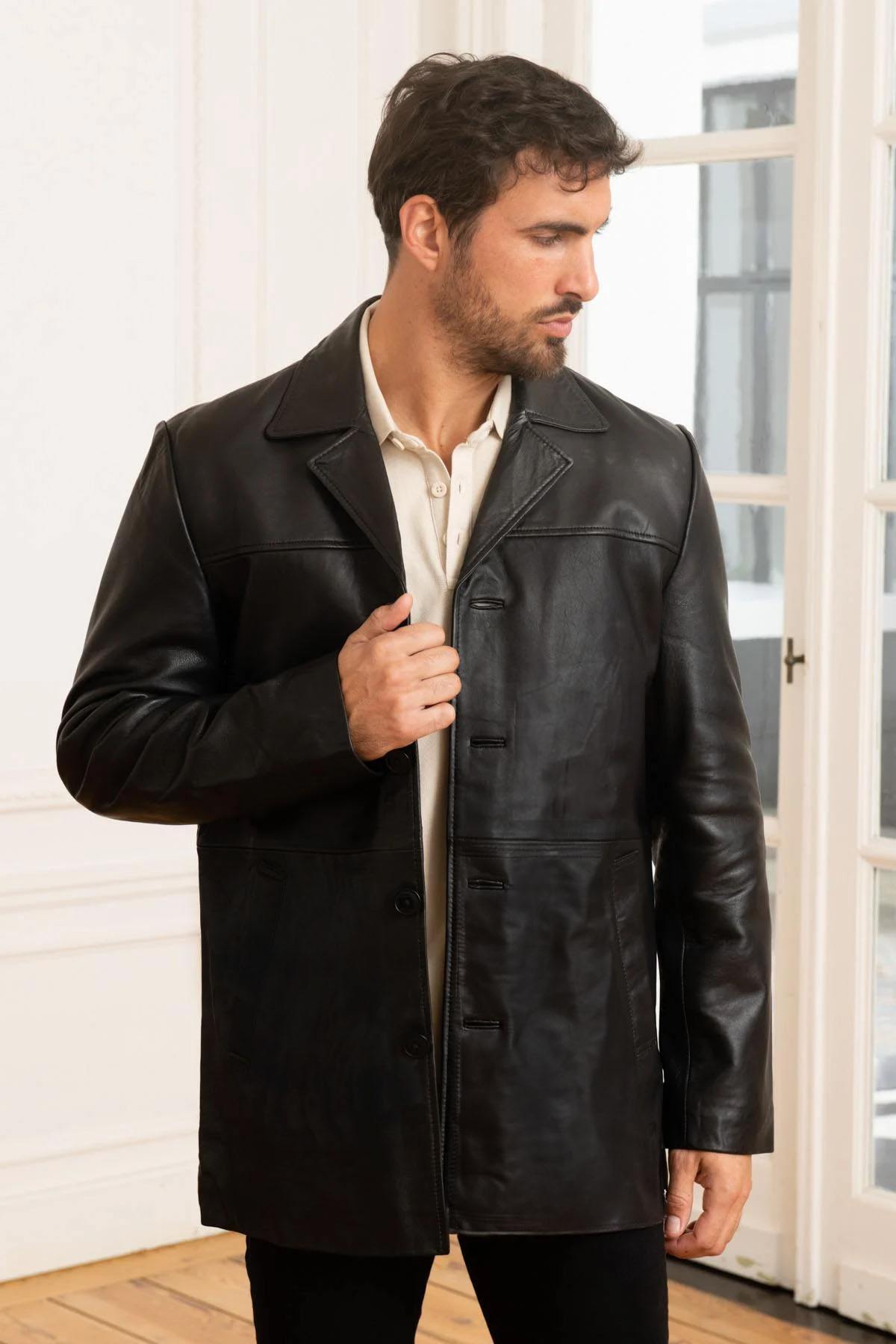 Schott's lambskin jacket: mid-length, buttoned, quilted for autumn. - Image n°6