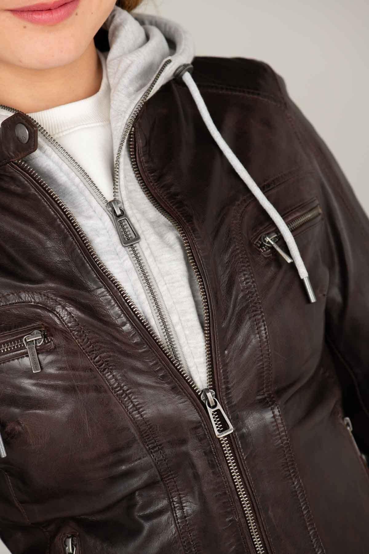Reddish-brown sheepskin jacket with removable hood and zipped cuffs. - Image n°3