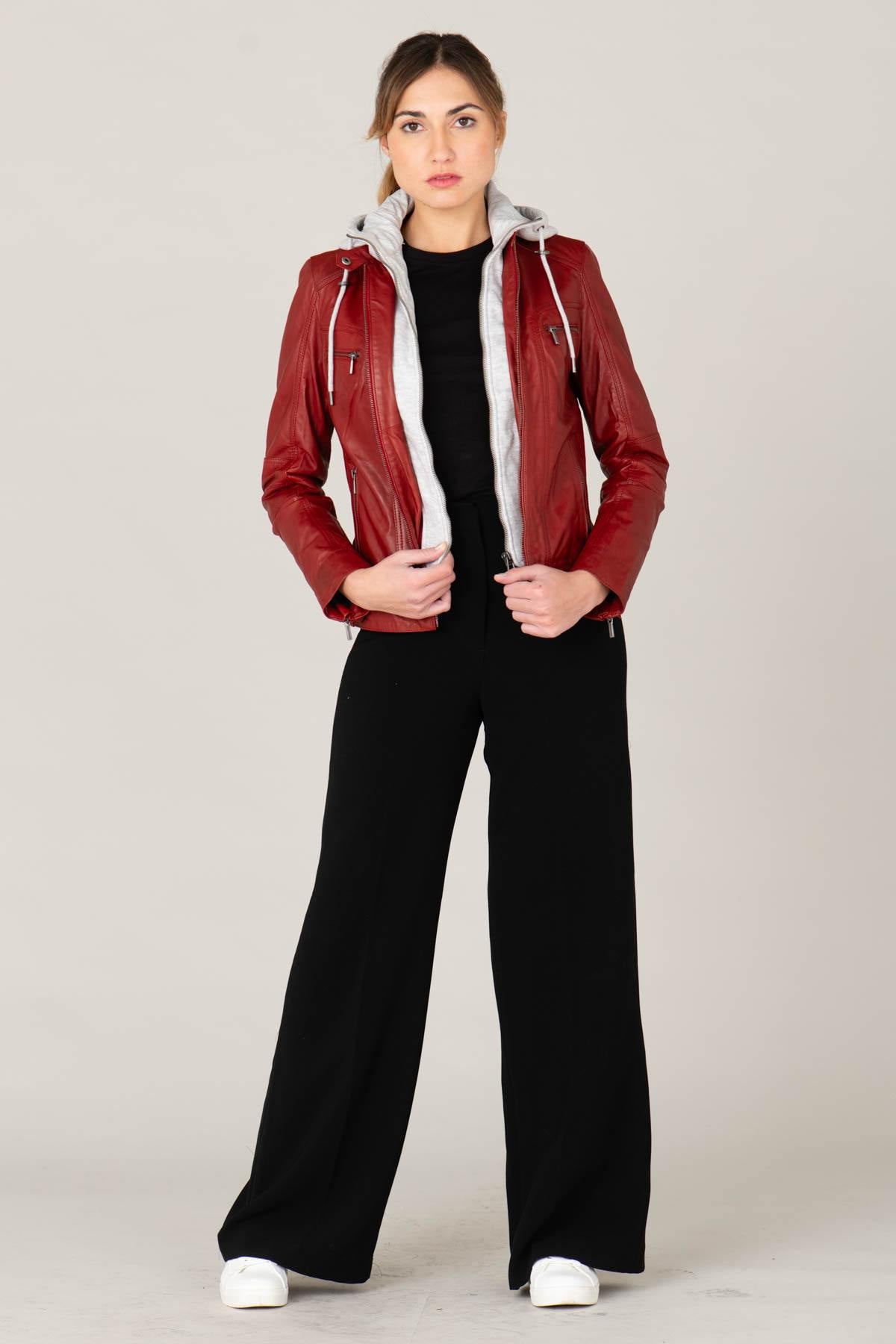 Washed lambskin jacket in red chilli, featuring a detachable hood. - Image n°3