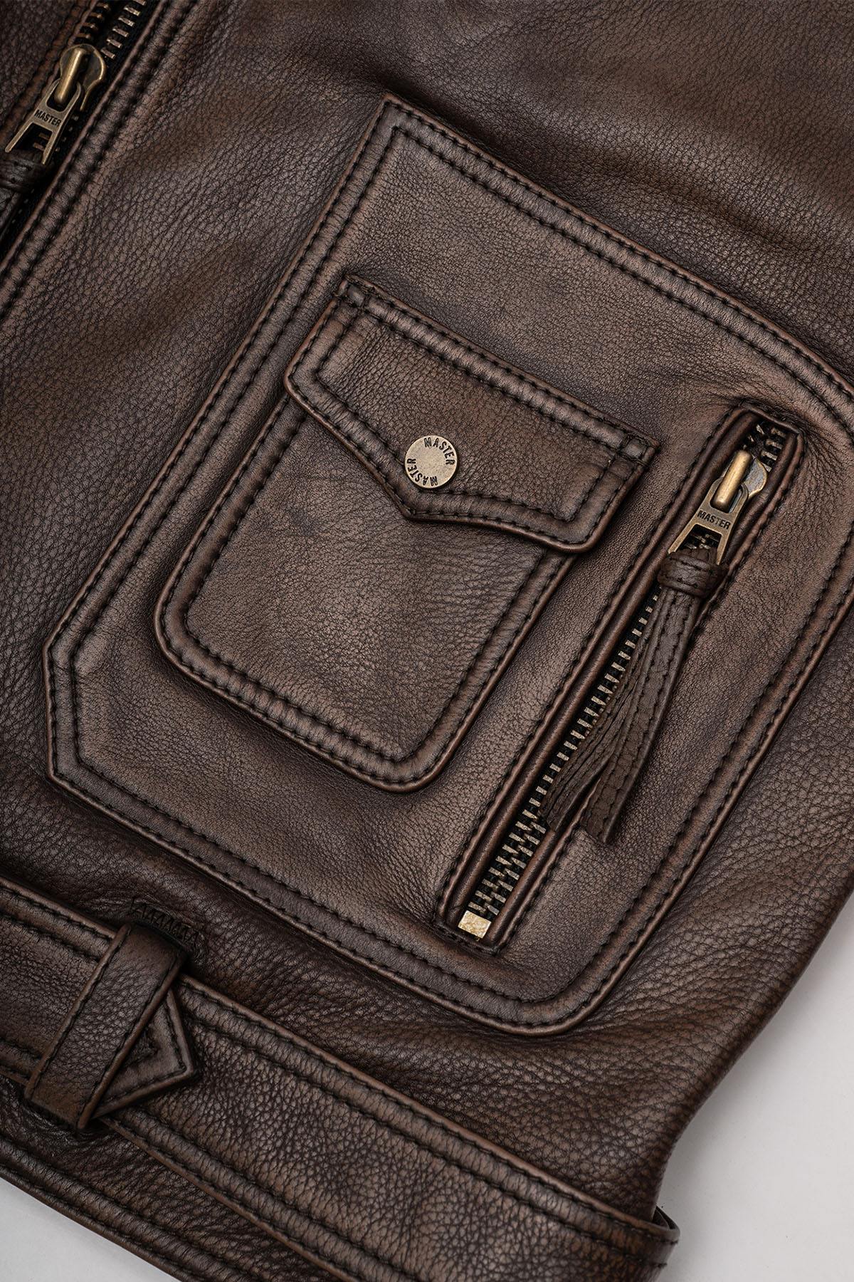 carefully stitched biker jacket in waxed cowhide. Rugged, weathered finish. - Image n°10