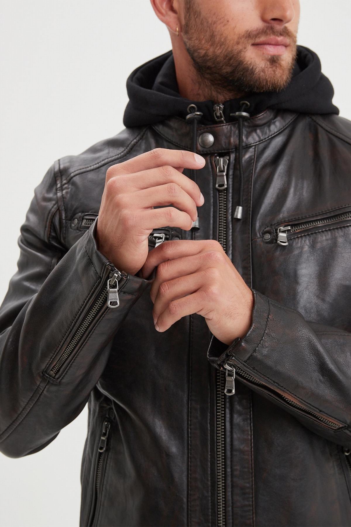 Black and cognac lambskin jacket with removable hood and biker edge. - Image n°3
