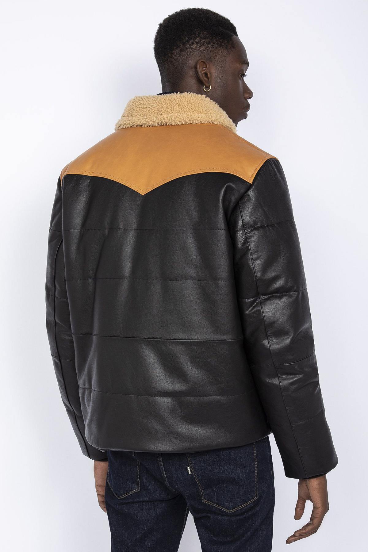 Schott's LCDAYTON: vachetta leather and shearling for winter warmth. - Image n°4