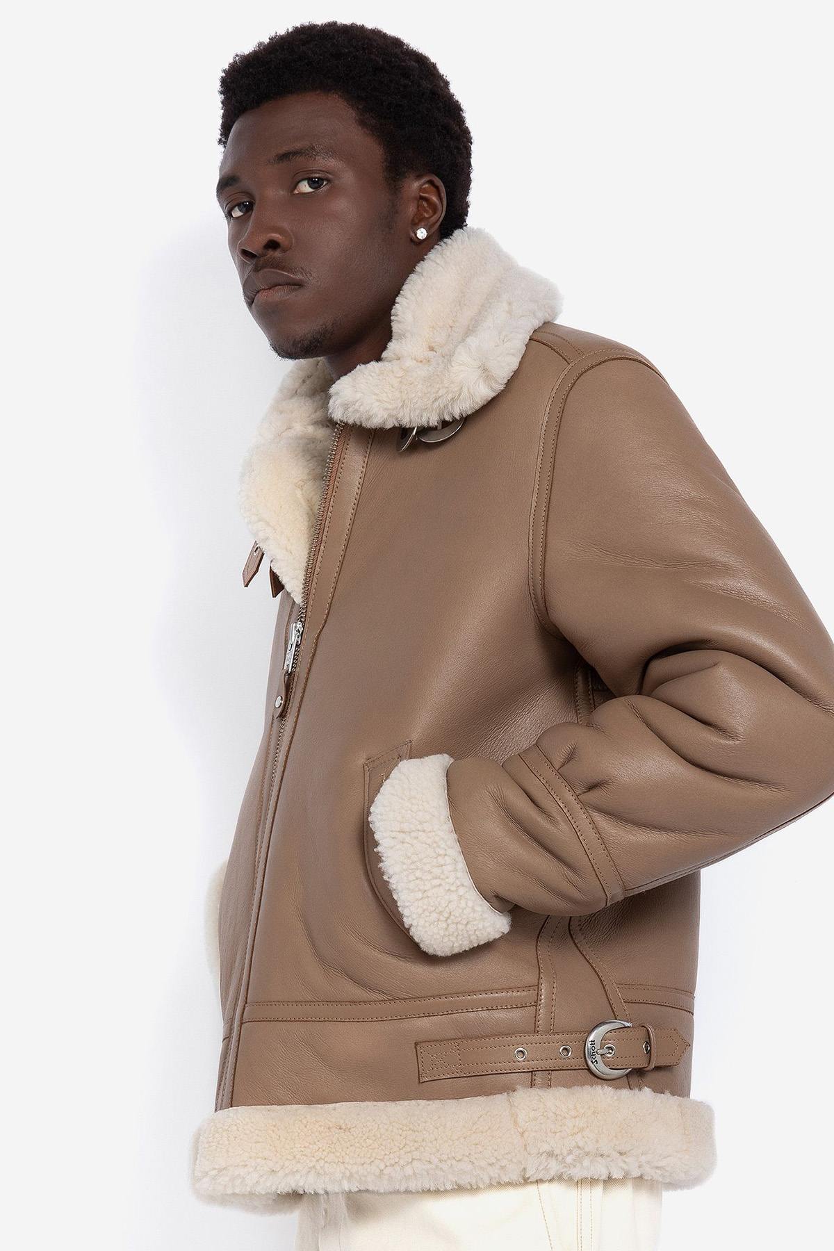 Schott's LC1259: a sheepskin B-3 bomber with wool-lined warmth. - Image n°1