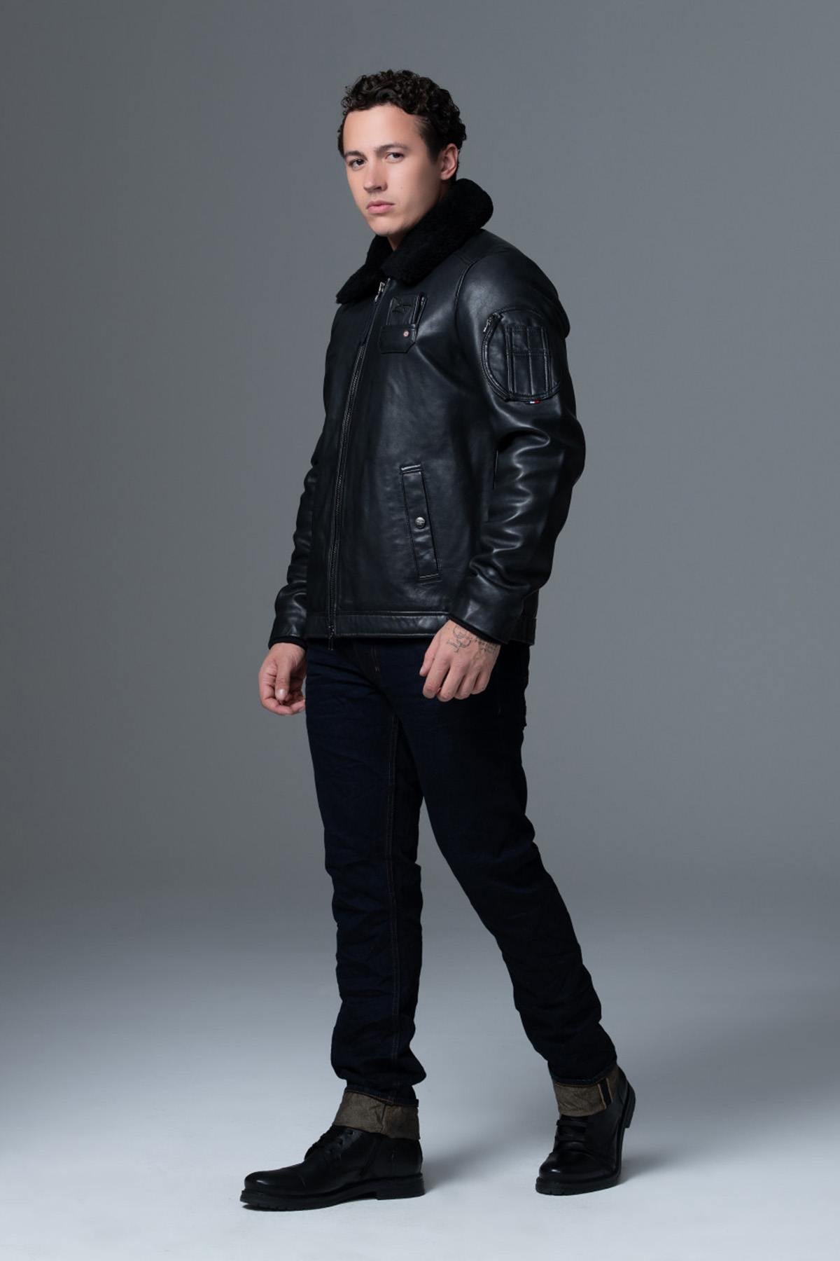Black lambskin aviator jacket, French-made with removable fur collar. - Image n°11