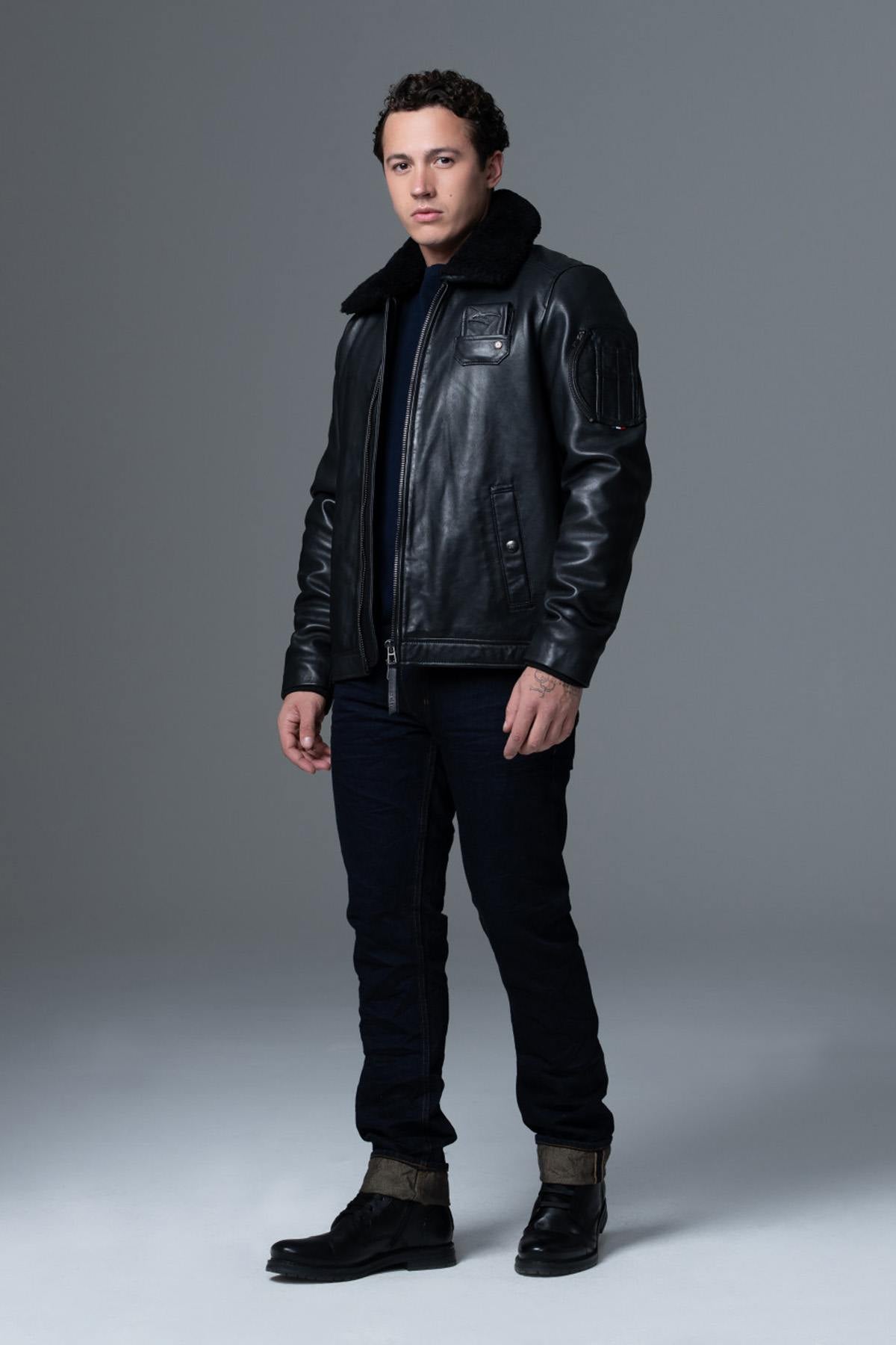 Black lambskin aviator jacket, French-made with removable fur collar. - Image n°7
