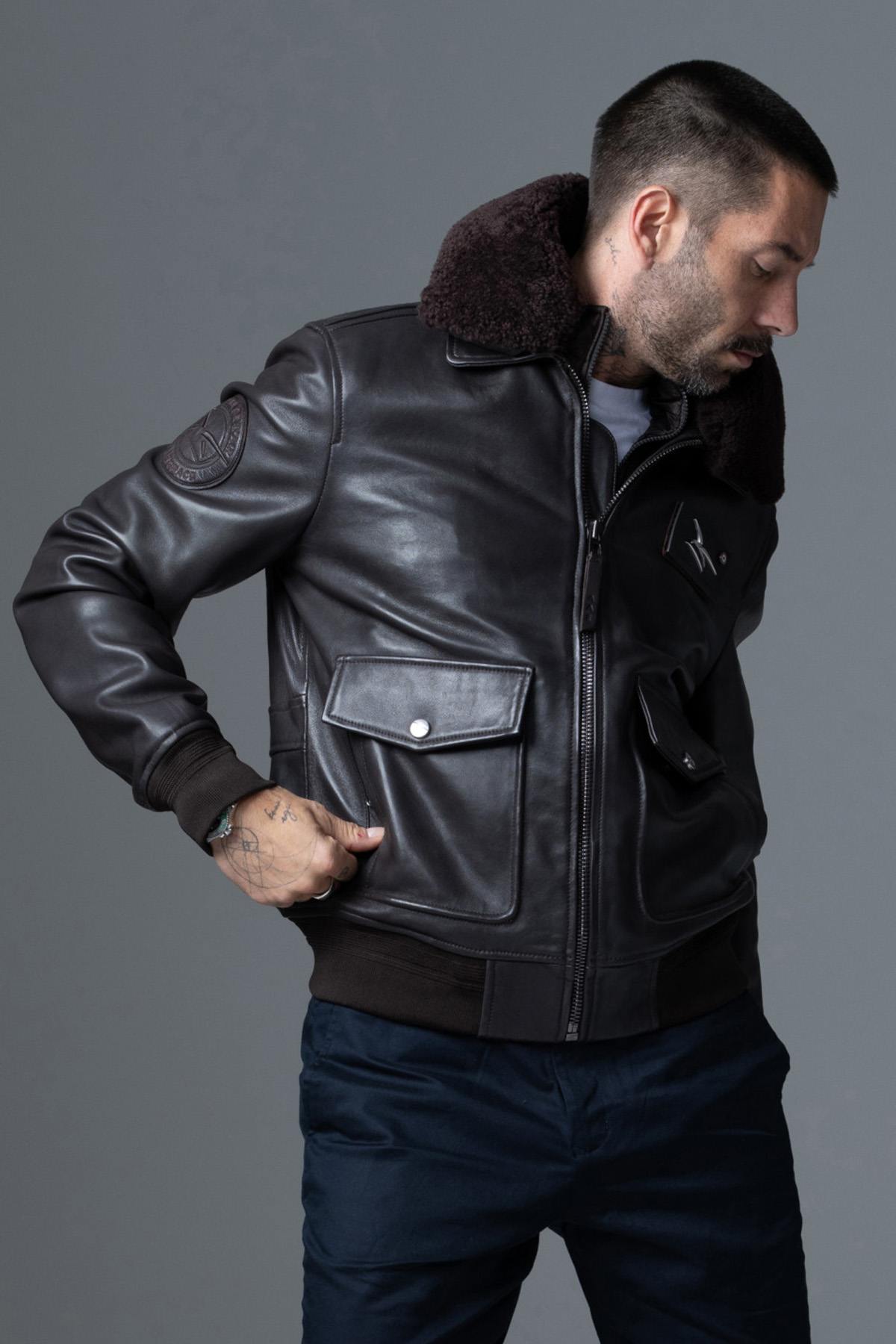 A2-style brown lambskin jacket with removable shearling collar. - Image n°10