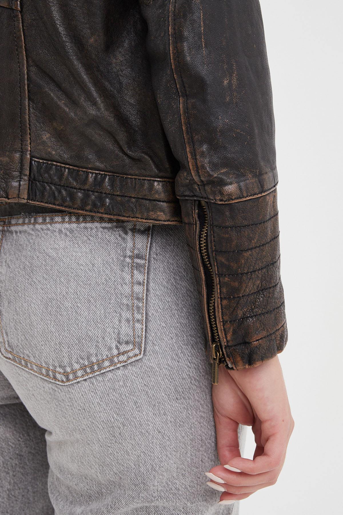 Rock-chic sheep leather jacket. finish, black and beige. - Image n°10