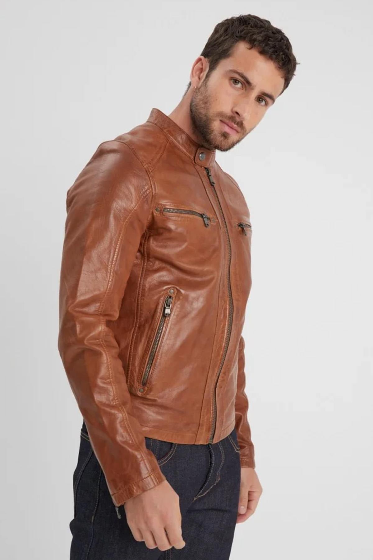Timeless biker jacket in supple cognac lambskin with a textured touch. - Image n°4