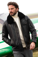 Black lambskin aviator jacket, French-made with removable fur collar. - Image n°1