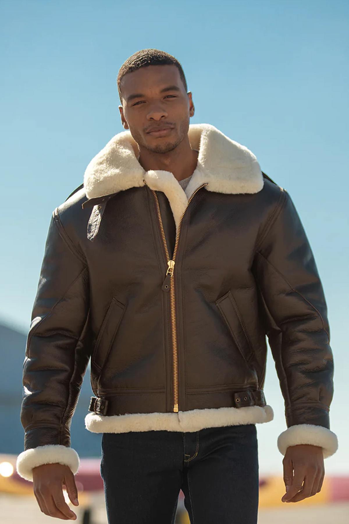 Thick shearling B-3: warmth and durability, a WWII aviation classic. - Image n°1