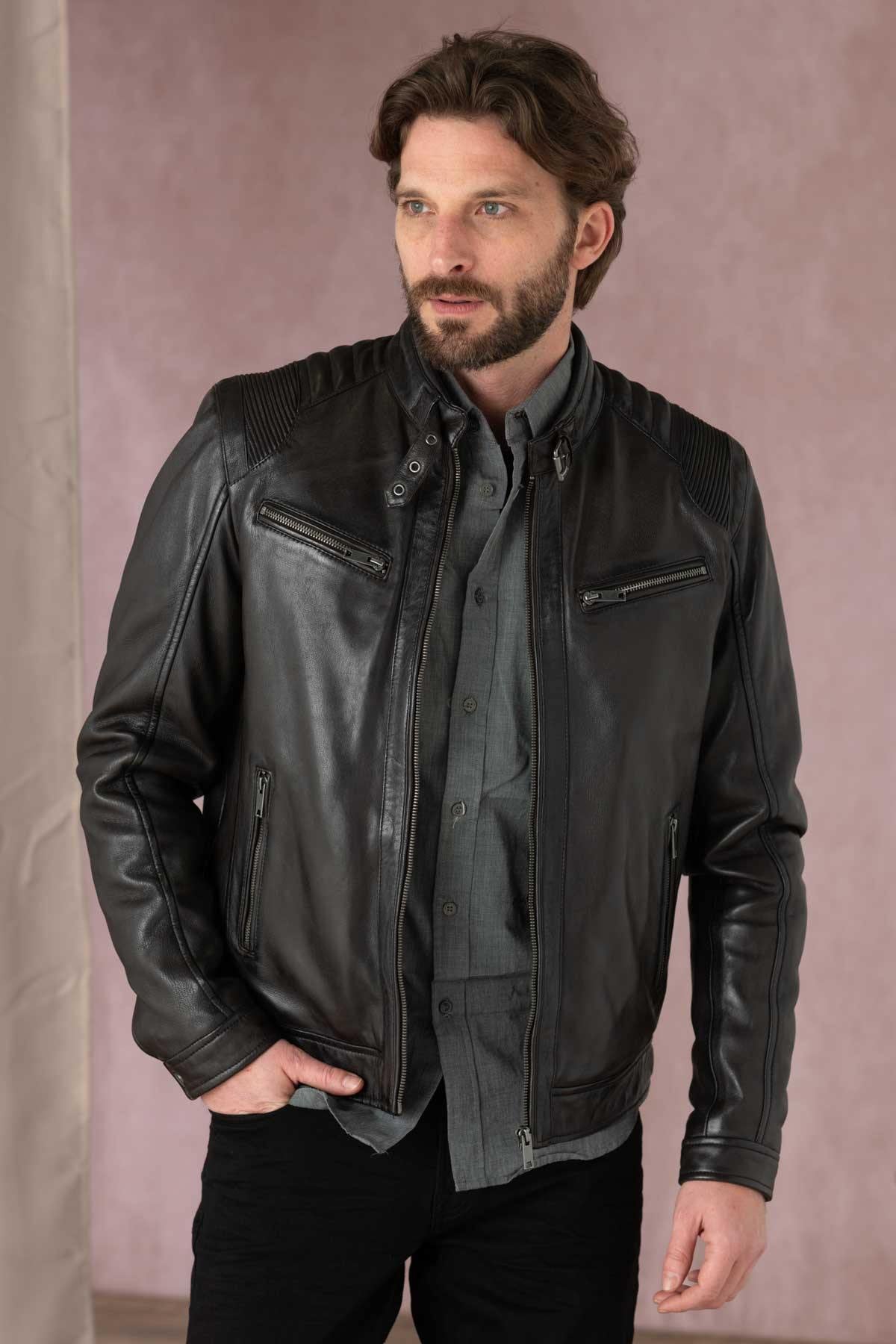 Deep brown sheepskin jacket, supple and durable. Timeless regular fit. - Image n°1