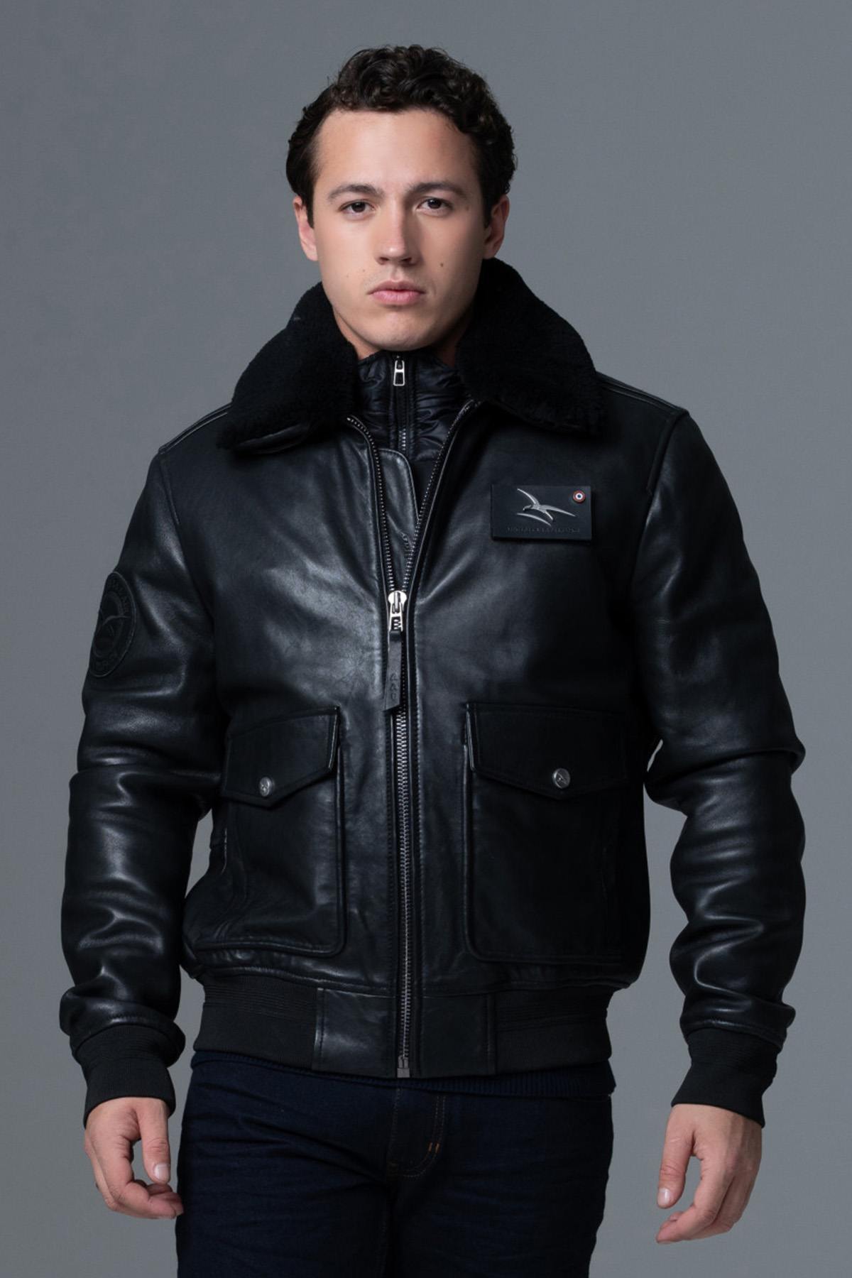 French Air and Space Force-endorsed lambskin aviator jacket in black. - Image n°10