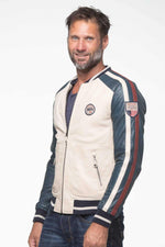 Steve McQueen's ecru sheepskin jacket-soft, warm, and timeless. - Image n°2