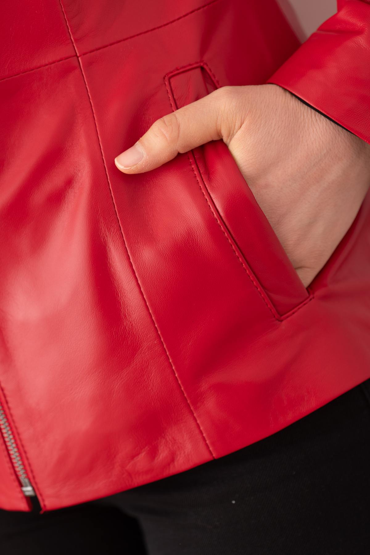 Red lambskin jacket, slim fit, moto collar-lightweight for spring. - Image n°7