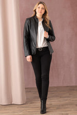 Black pearl lambskin jacket by Cityzen, slim fit for warmer seasons. - Image n°2
