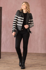 A black lambskin biker jacket, sleek and versatile with a regular cut. - Image n°2