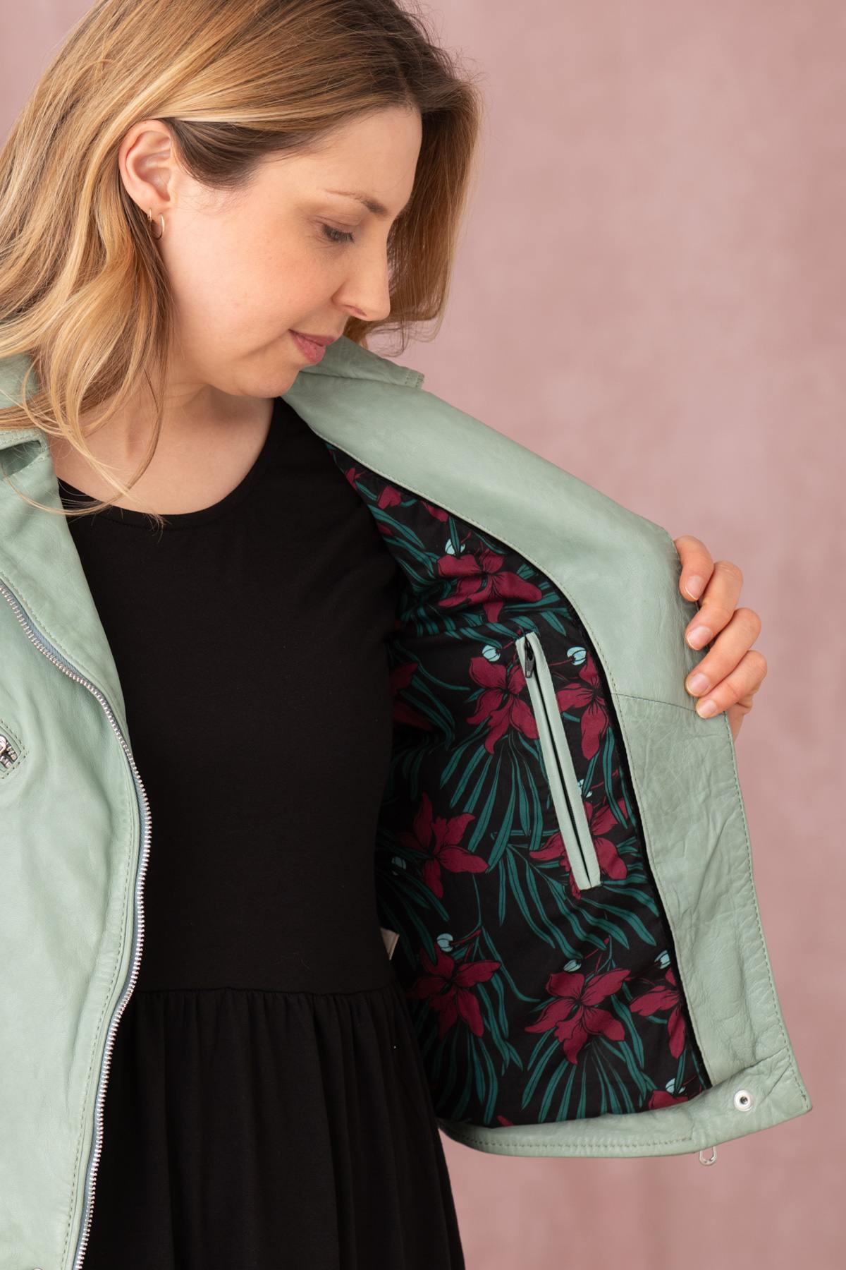 Pistachio lambskin biker jacket, lightweight for spring-summer ease. - Image n°3