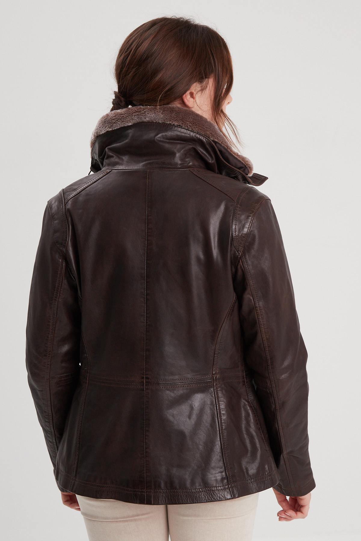 Slim aviator jacket in russet washed lambskin, timeless and soft. - Image n°2