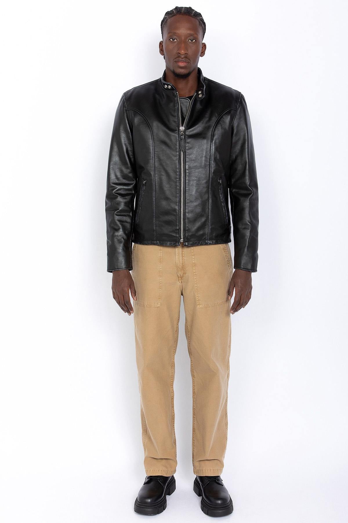 A timeless Schott cowhide jacket with biker collar and regular fit. - Image n°4