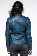 1950s racing-inspired royal blue sheepskin jacket, sleek and feminine. - Image n°3