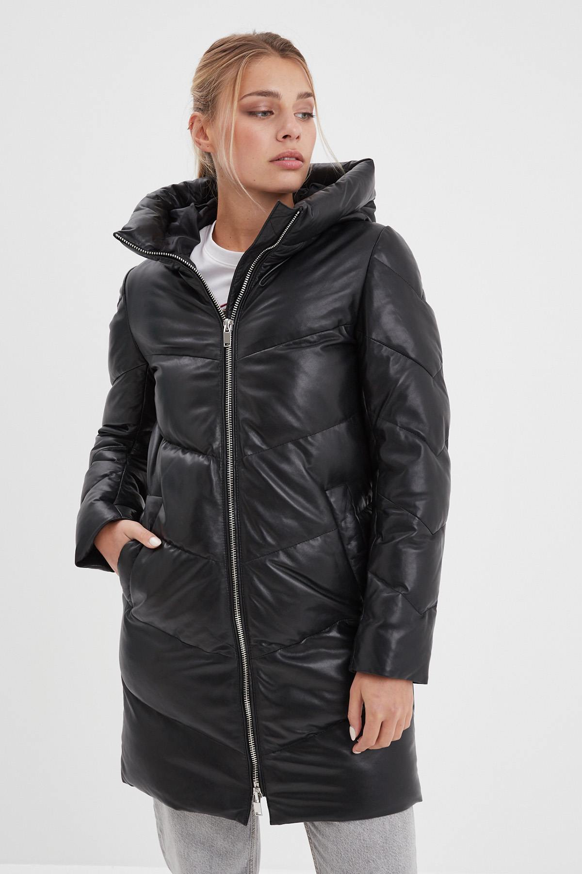 Soft black sheep leather jacket, quilted for warmth and style. - Image n°5