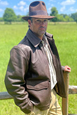 Pre-distressed cowhide Indiana Jones jacket. Full-cut, rugged style. - Image n°3