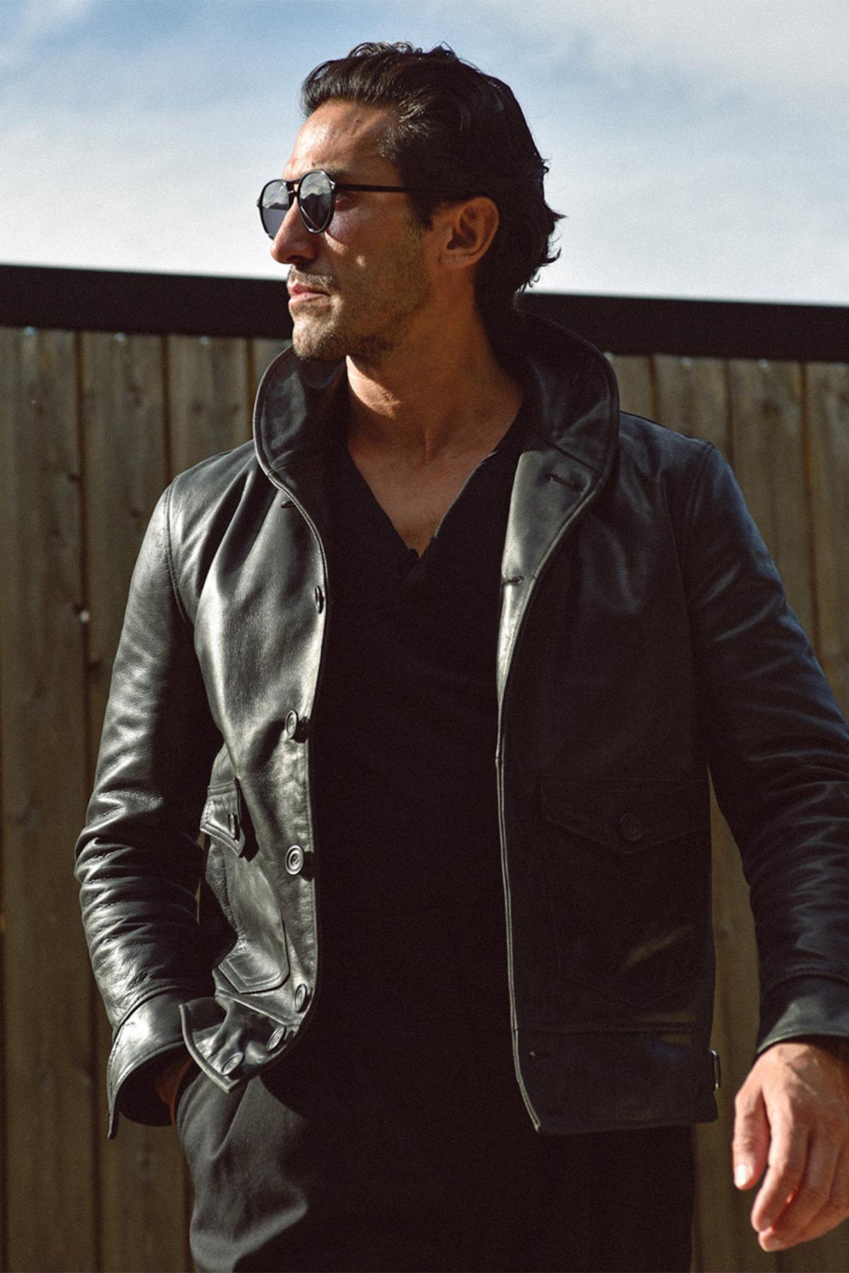 1920s Cossack jacket in full-grain horsehide, slim and wind-resistant. - Image n°9