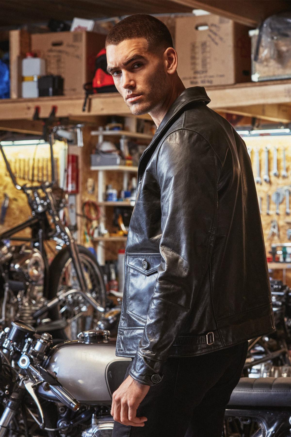 1920s Cossack jacket in full-grain horsehide, slim and wind-resistant. - Image n°6