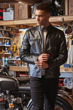 This horsehide café racer revives the iconic 1950s J100 spirit. - Image n°4