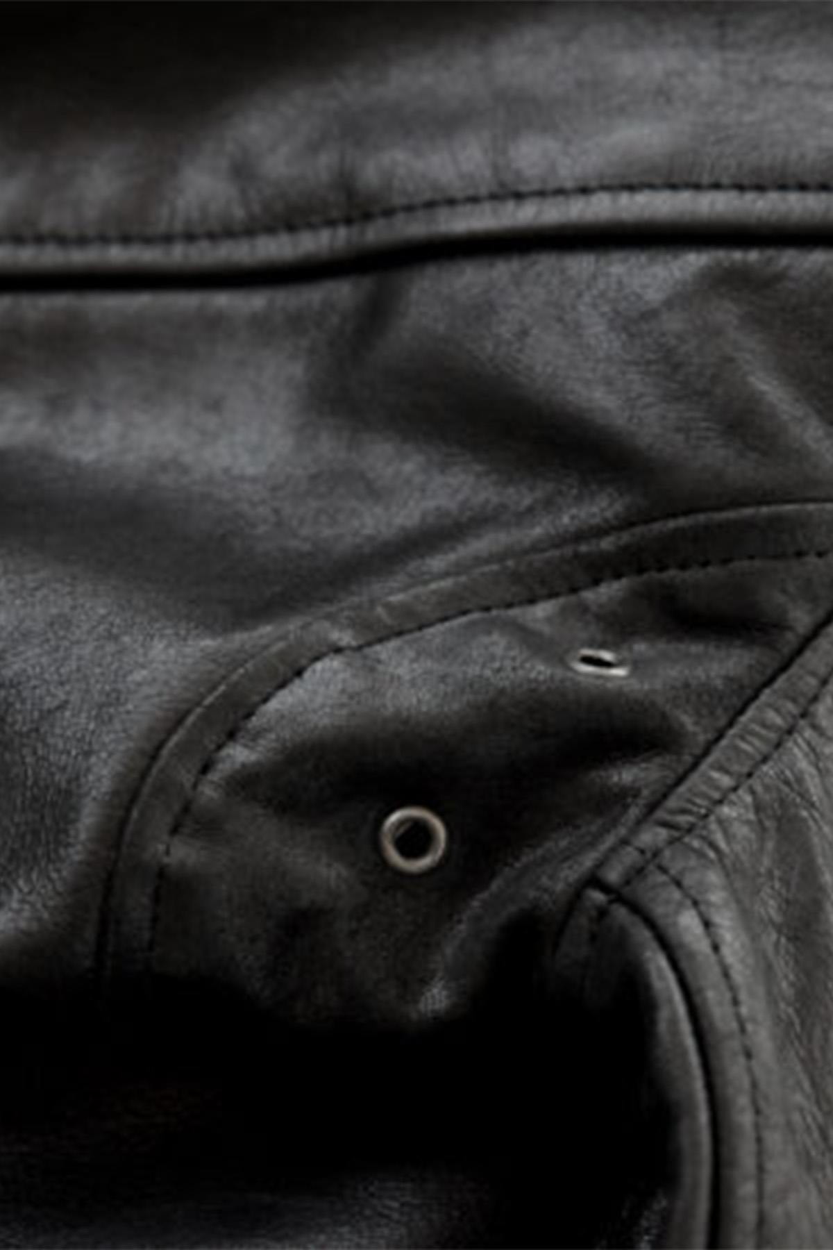 Black horsehide car coat, 1940s-inspired. Slim, durable, timeless. - Image n°5