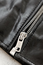 A slim horsehide leather jacket, inspired by 1950s biker classics. - Image n°3