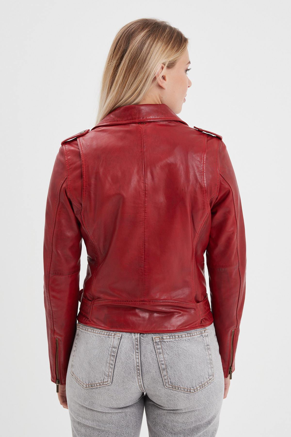 Slim red sheep leather jacket with zip fastening and bold rock style. - Image n°3