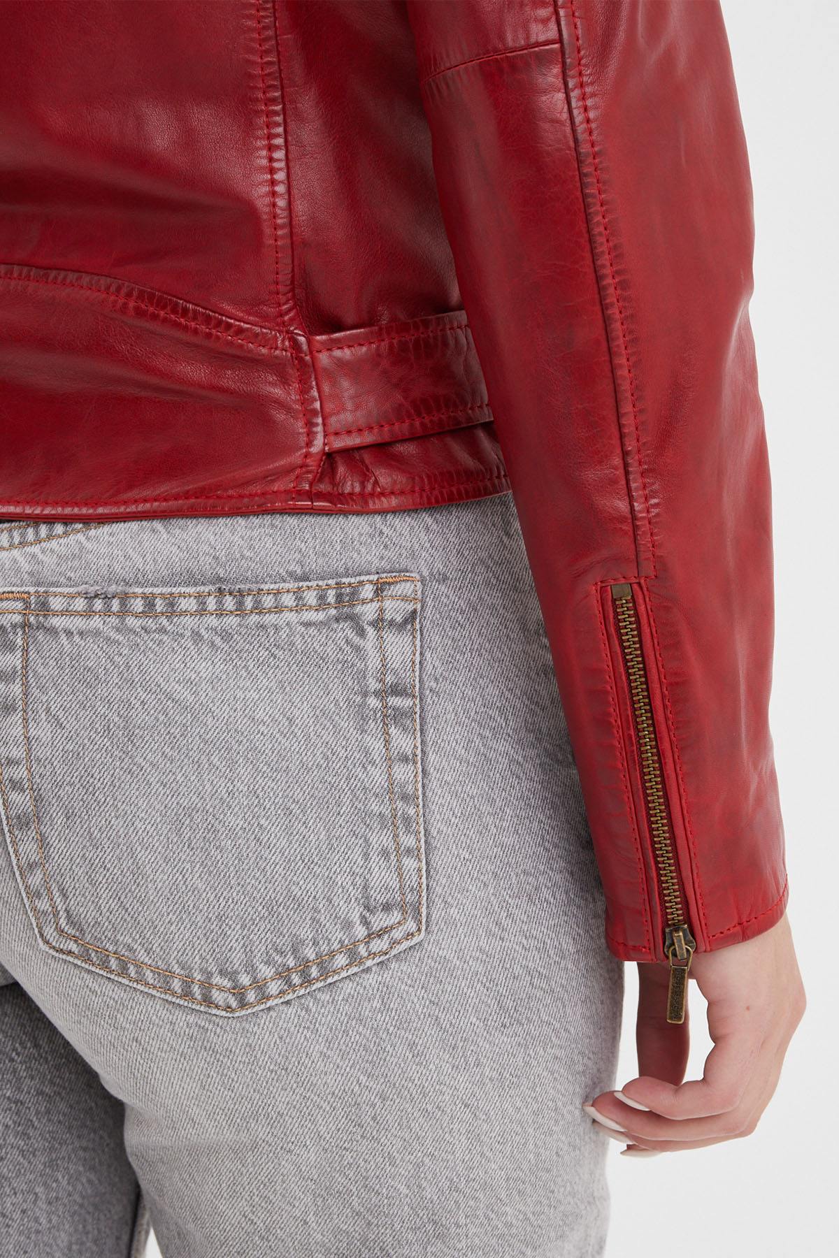 Slim red sheep leather jacket with zip fastening and bold rock style. - Image n°8