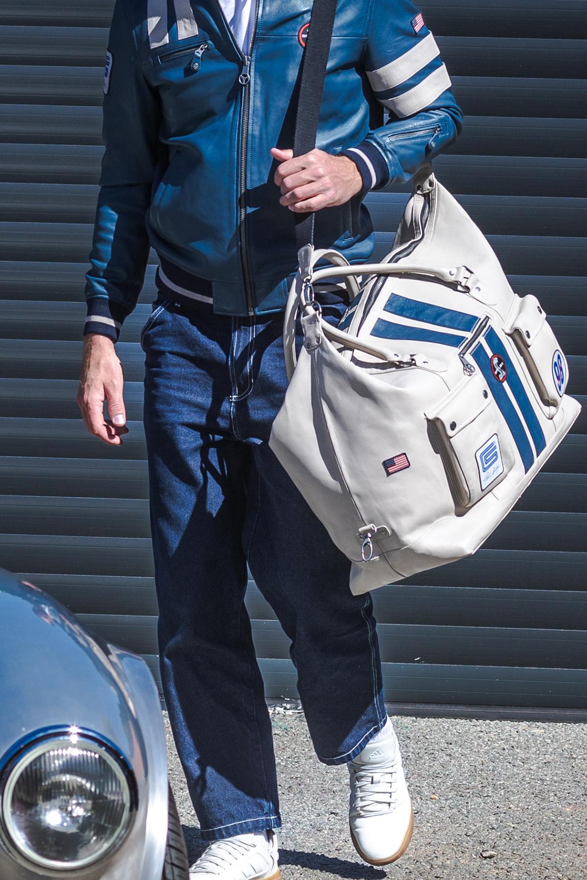 Large ecru racing style leather travel bag - Image n°2