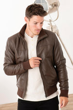 Slim-fit mocha bomber in sheep leather, officer collar, soft patina. - Image n°1