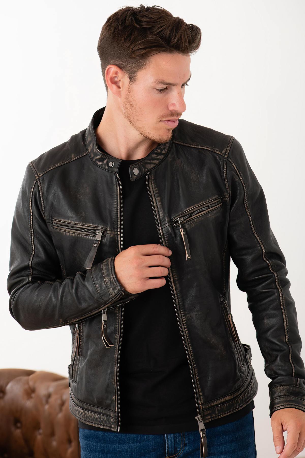 Aged-black sheep leather jacket. Slim fit, zipped pockets and cuffs. - Image n°7