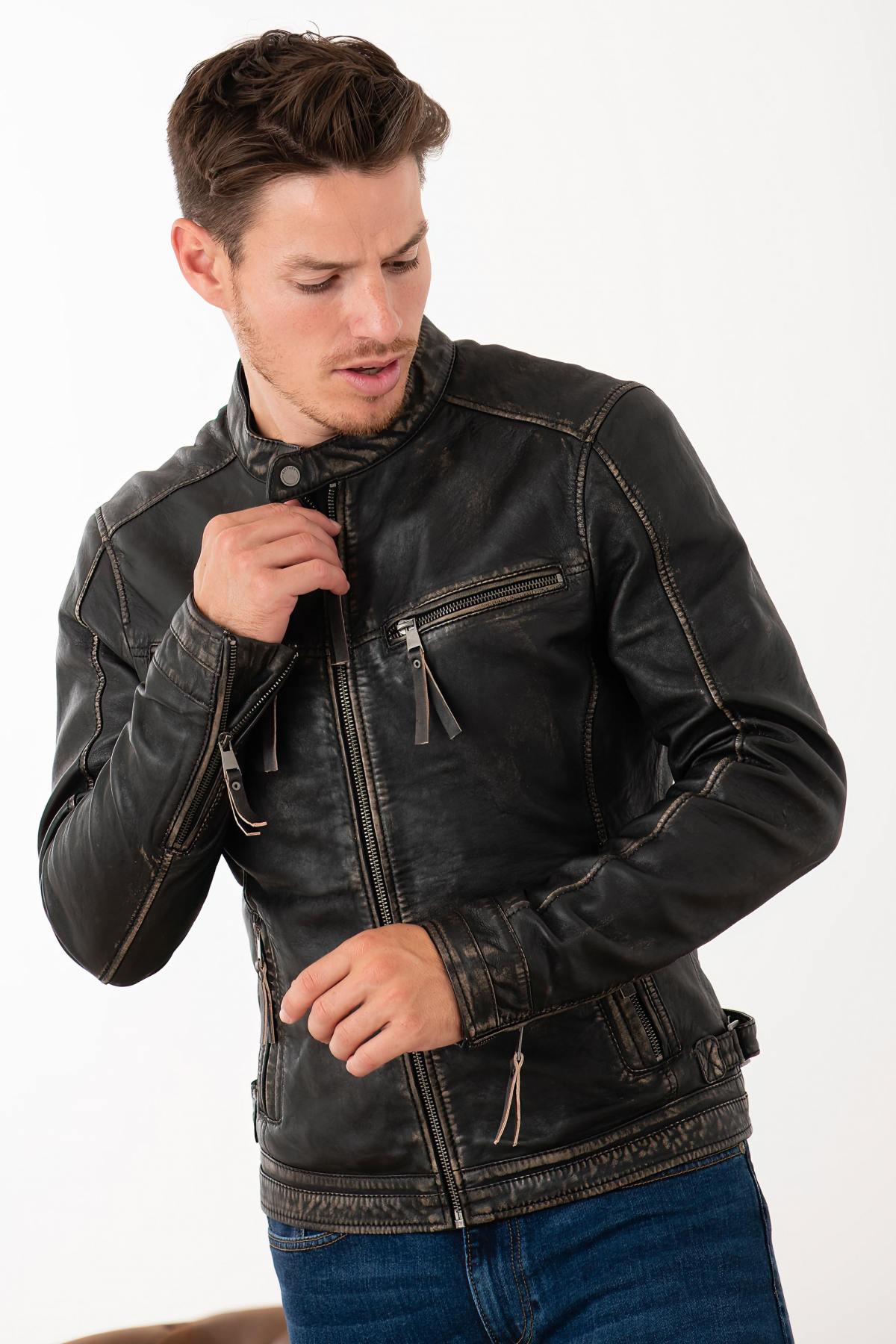 Aged-black sheep leather jacket. Slim fit, zipped pockets and cuffs. - Image n°3