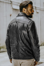 Aged black sheepskin aviator jacket with removable collar. - Image n°2