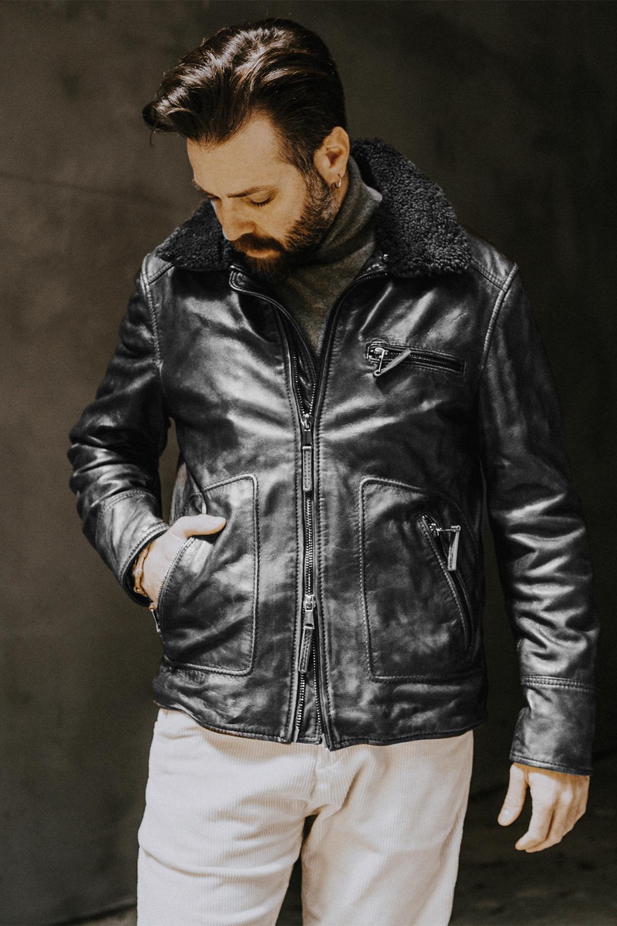 Aged black sheepskin aviator jacket with removable collar. - Image n°1