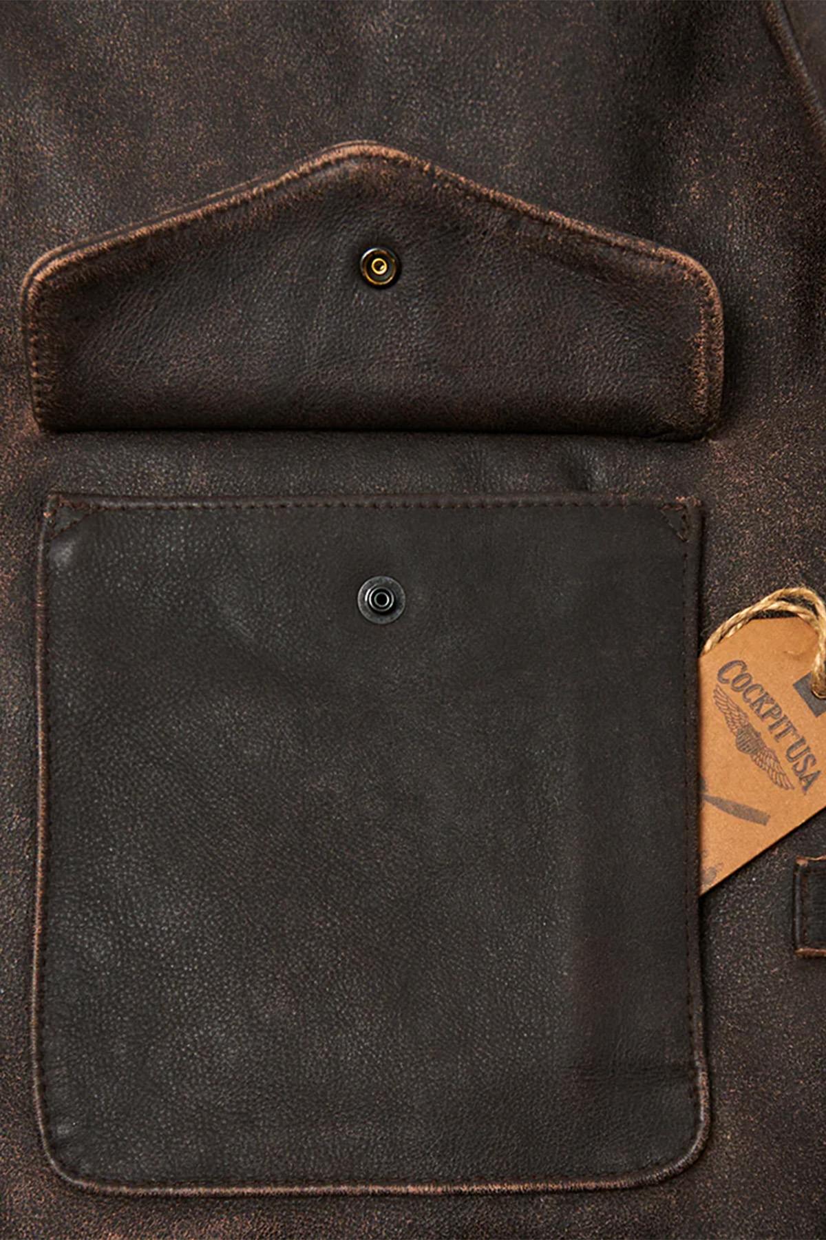 Full-grain horsehide jacket, rugged and weather-ready for expeditions. - Image n°6