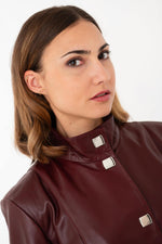 Burgundy lambskin jacket, pearlescent finish, slim and chic. - Image n°6