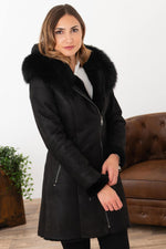 3/4 merino shearling coat with fox-fur-trimmed hood and nubuck finish. - Image n°1