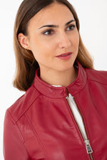 Slim-fit lambskin jacket in deep red, moto collar for modern elegance. - Image n°5