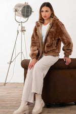 Reversible taupe and gold shearling jacket for autumn-winter warmth. - Image n°1