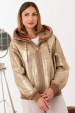 Reversible taupe and gold shearling jacket for autumn-winter warmth. - Image n°2