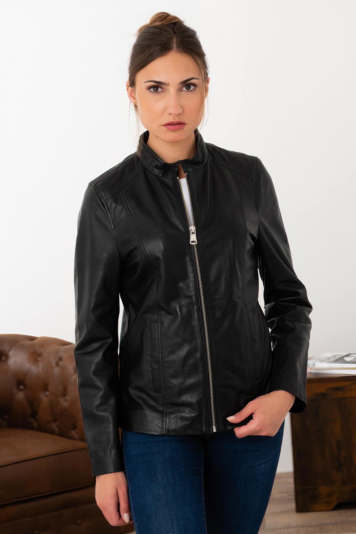 Slim black lambskin jacket by Cityzen, ideal for warmer seasons. - Image n°6